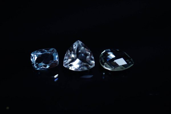 White Topaz: Meaning, Properties & Uses - Gemstonist