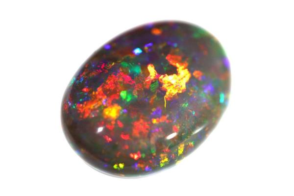 fire-opal-the-most-complete-guide-to-meaning-properties-uses